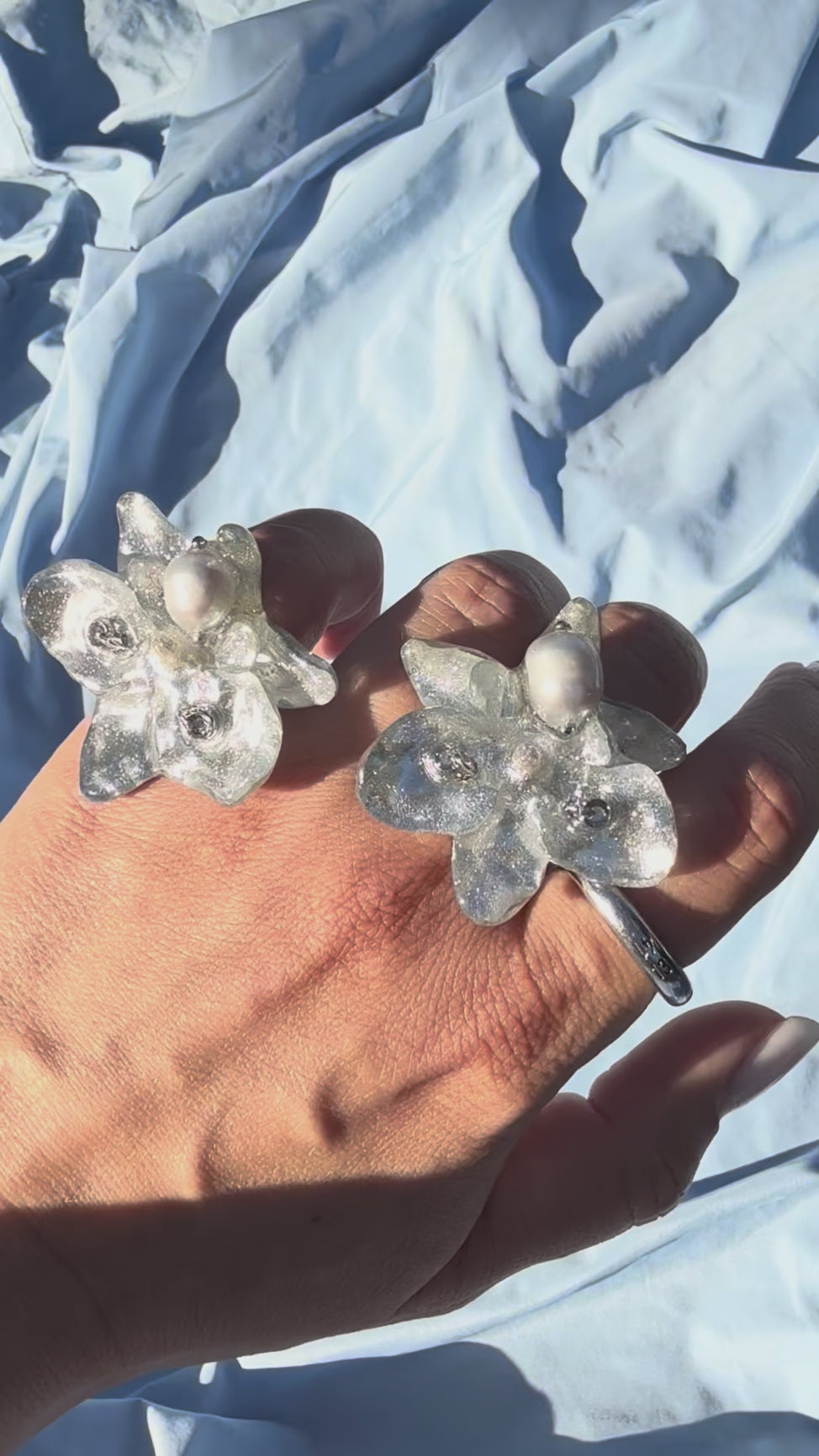 SILVER PIGMENT ORCHID RING WITH PEARL